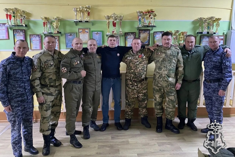 Ветераны Росгвардии подарили праздник детям Заринского центра