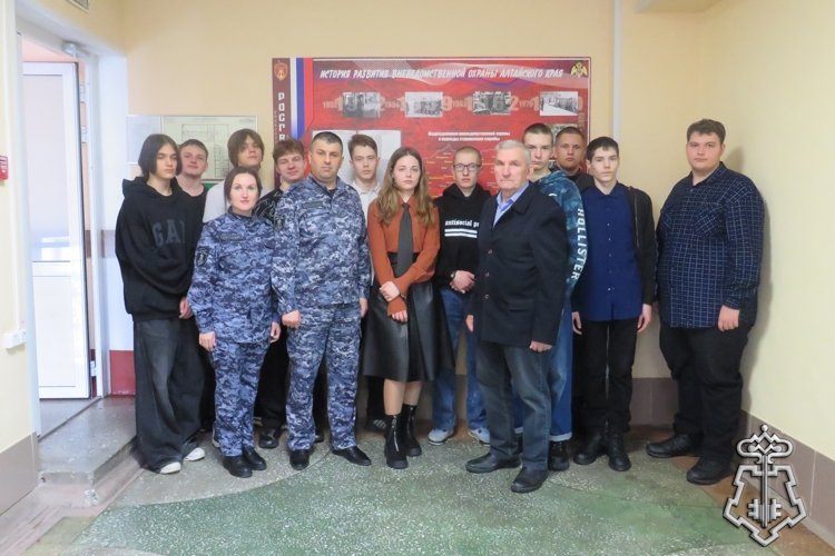 В Алтайском Управлении вневедомственной охраны прошел День открытых дверей