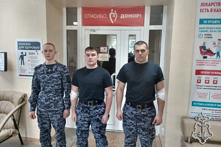 Сотрудники вневедомственной охраны стали донорами