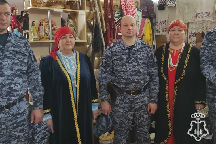 Алтайская Росгвардия познакомилась с традициями коренных народов