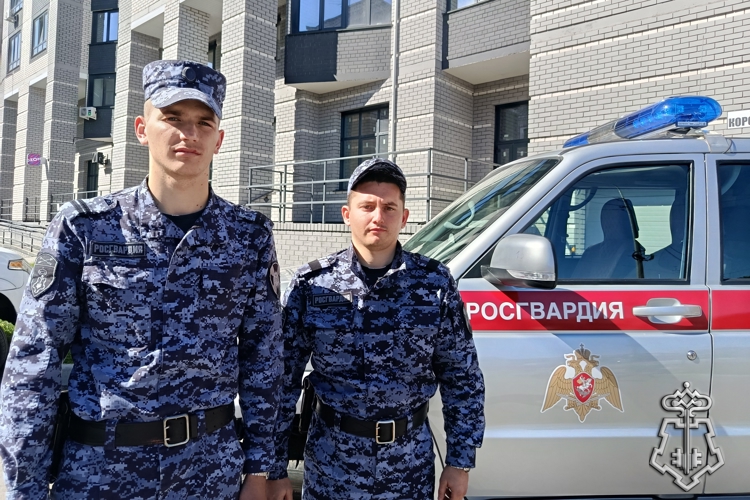 Сотрудники вневедомственной охраны Росгвардии предотвратили трагедию на городском мосту