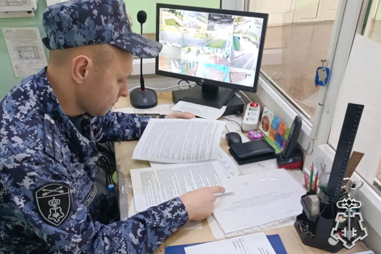 Участие должностных лиц ФГКУ «УВО ВНГ России по Алтайскому краю» в мероприятиях по контролю за обеспечением антитеррористической защищенности образовательных учреждений