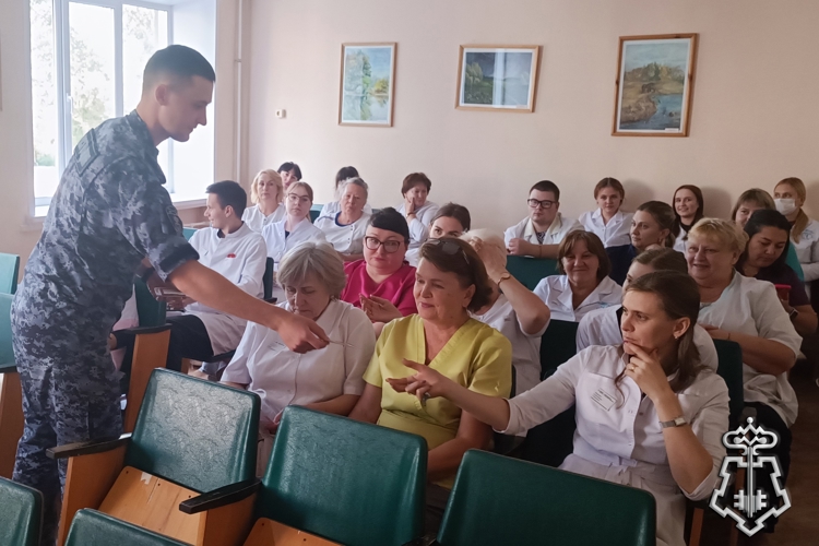 Сотрудники вневедомственной охраны г. Рубцовска проводят встречи в трудовых коллективах в целях предупреждения имущественных преступлений