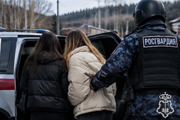 В Белокурихе сотрудники вневедомственной охраны задержали двух девушек, подозреваемых в серии краж.