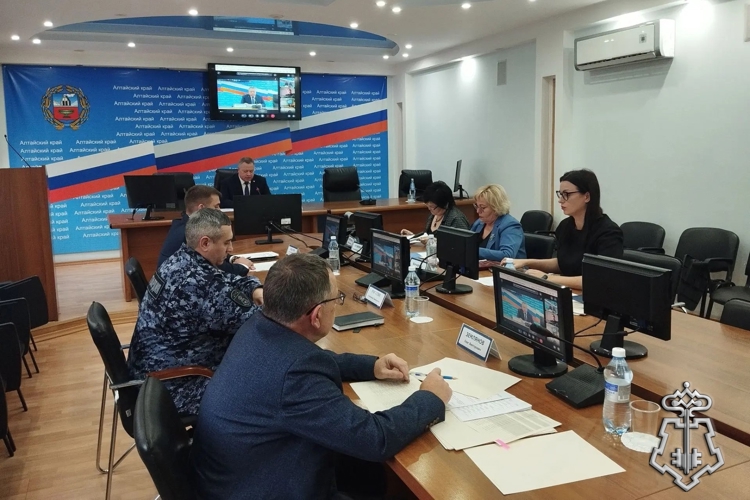 Сотрудник Управления вневедомственной охраны принял участие в совещании  Правительства Алтайского края